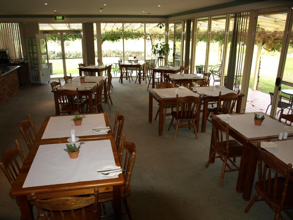 Civic Motor Inn Cowra Dış mekan fotoğraf