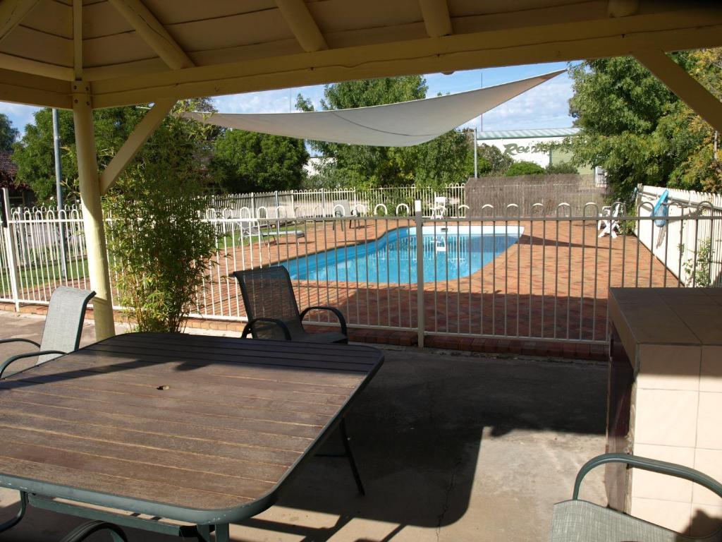 Civic Motor Inn Cowra Dış mekan fotoğraf