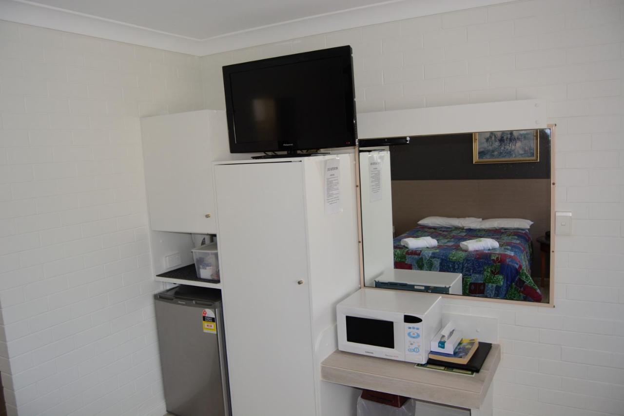 Civic Motor Inn Cowra Dış mekan fotoğraf