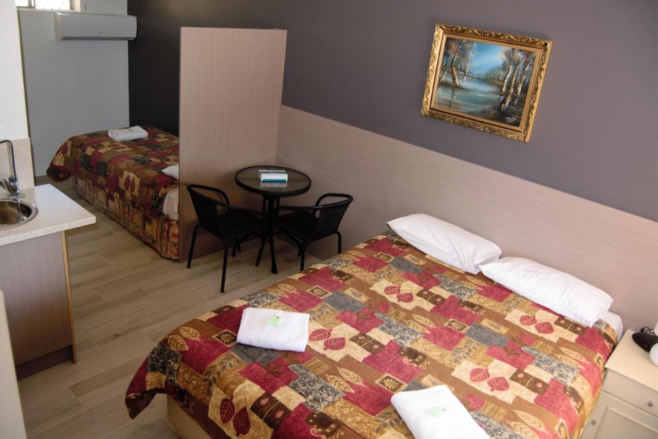 Civic Motor Inn Cowra Dış mekan fotoğraf